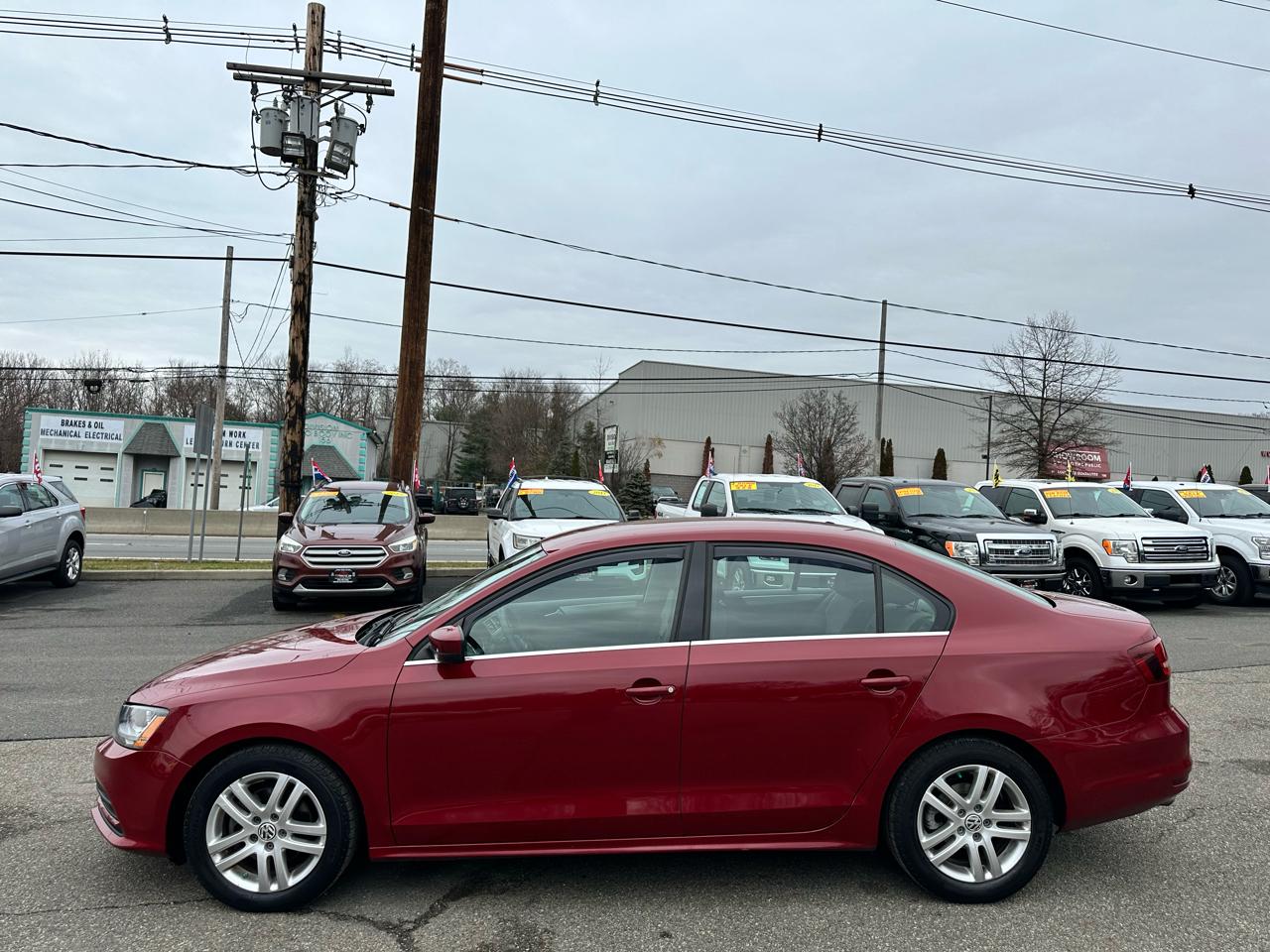 Volkswagen Jetta 1.4T S 6A 2017