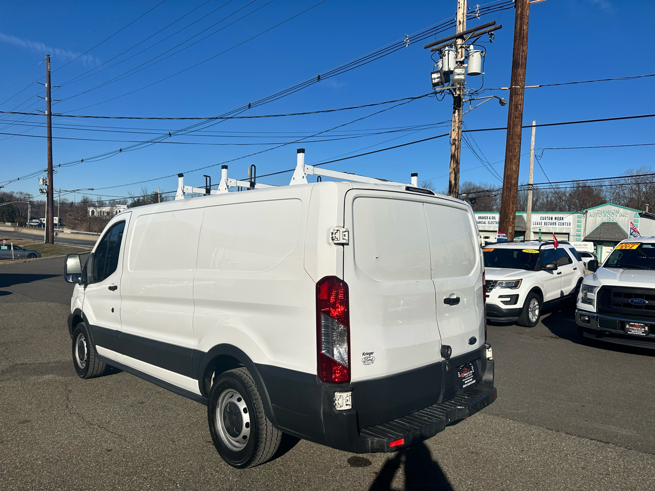 Ford Transit 150 Van Low Roof 60/40 Pass. 130-in. WB 2016