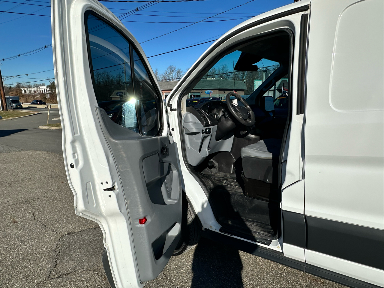 Ford Transit 150 Van Low Roof 60/40 Pass. 130-in. WB 2016