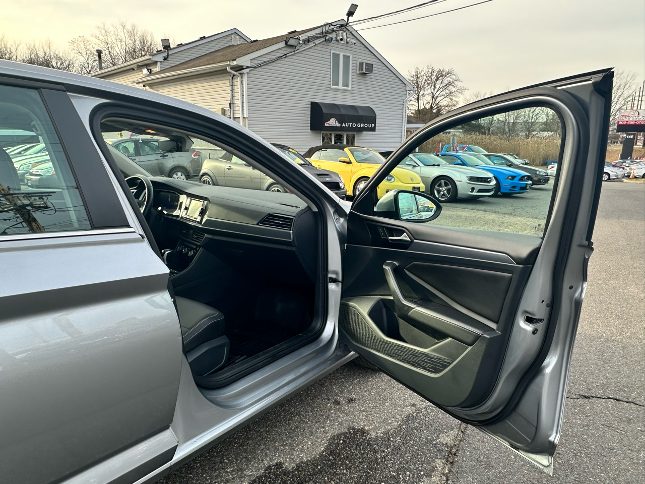 Volkswagen Jetta SE 2024