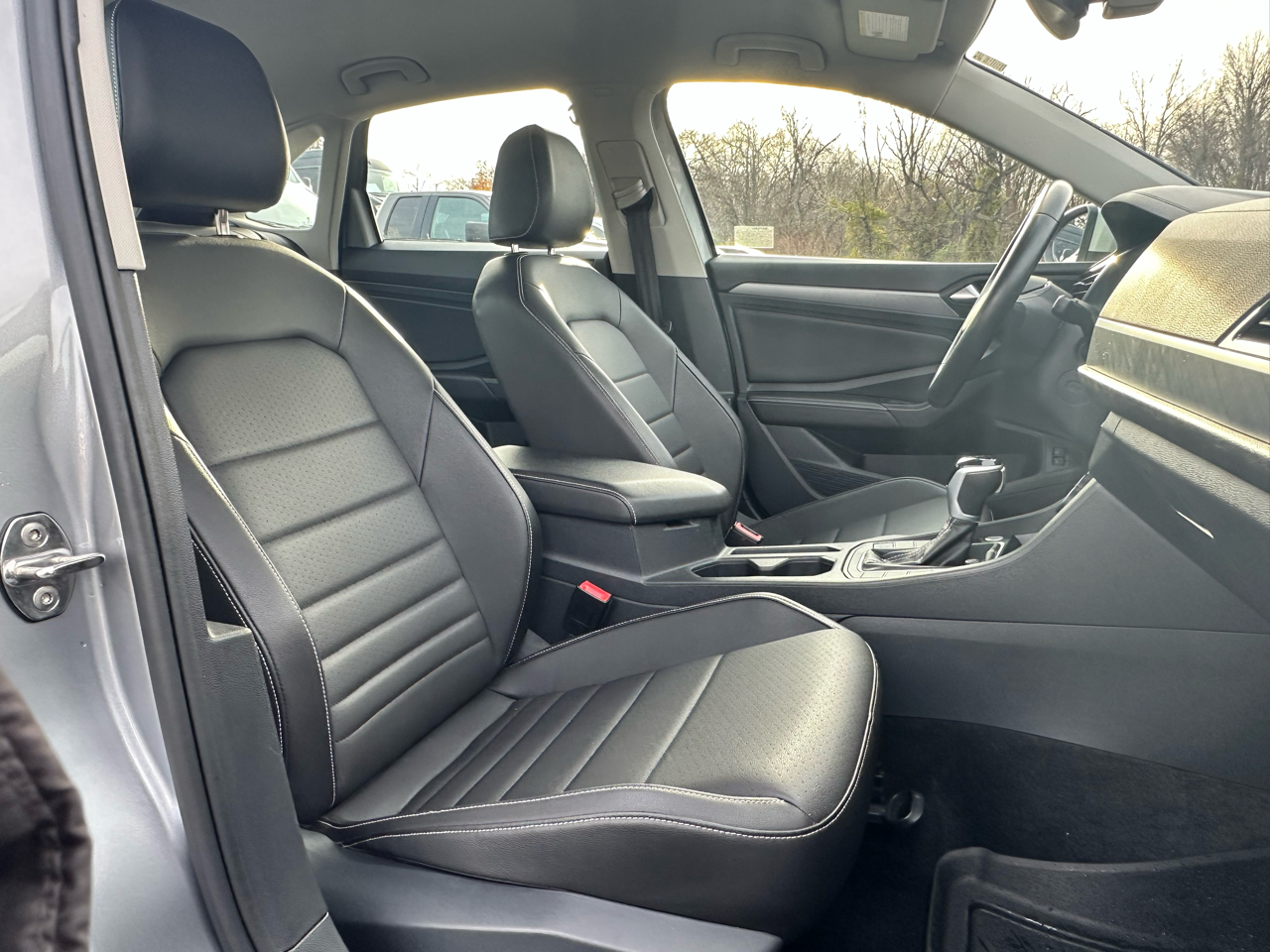 Volkswagen Jetta SE 2024