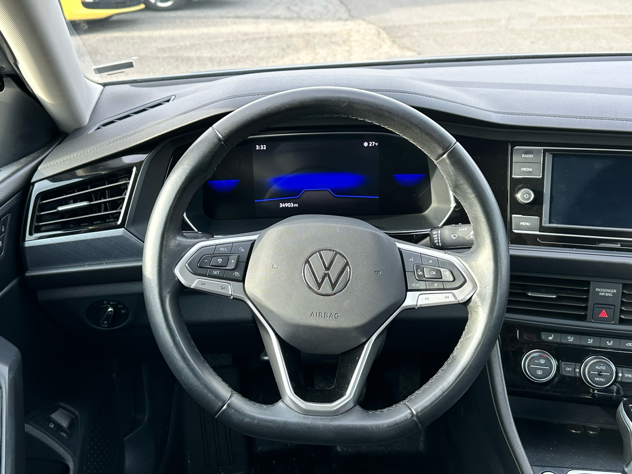 Volkswagen Jetta SE 2024