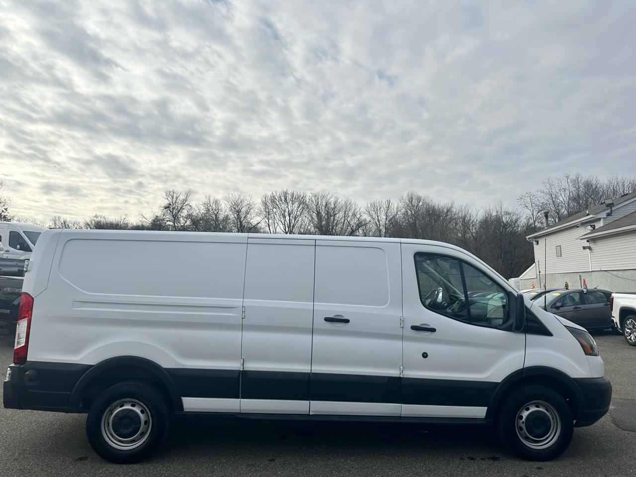 Ford Transit 250 Van Low Roof 60/40 Pass. 148-in. WB 2017
