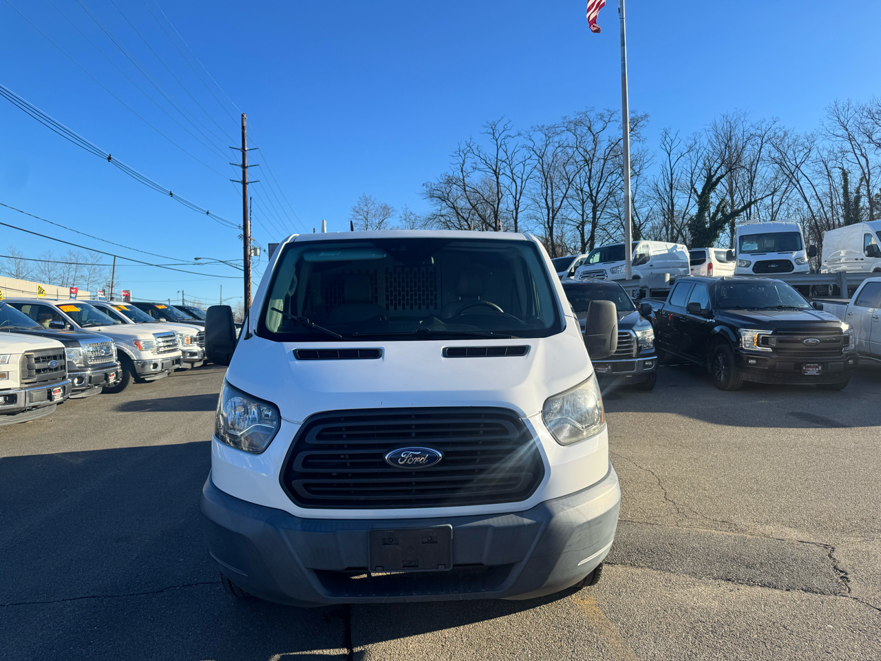 Ford Transit 250 Van Low Roof 60/40 Pass.130-in. WB 2016