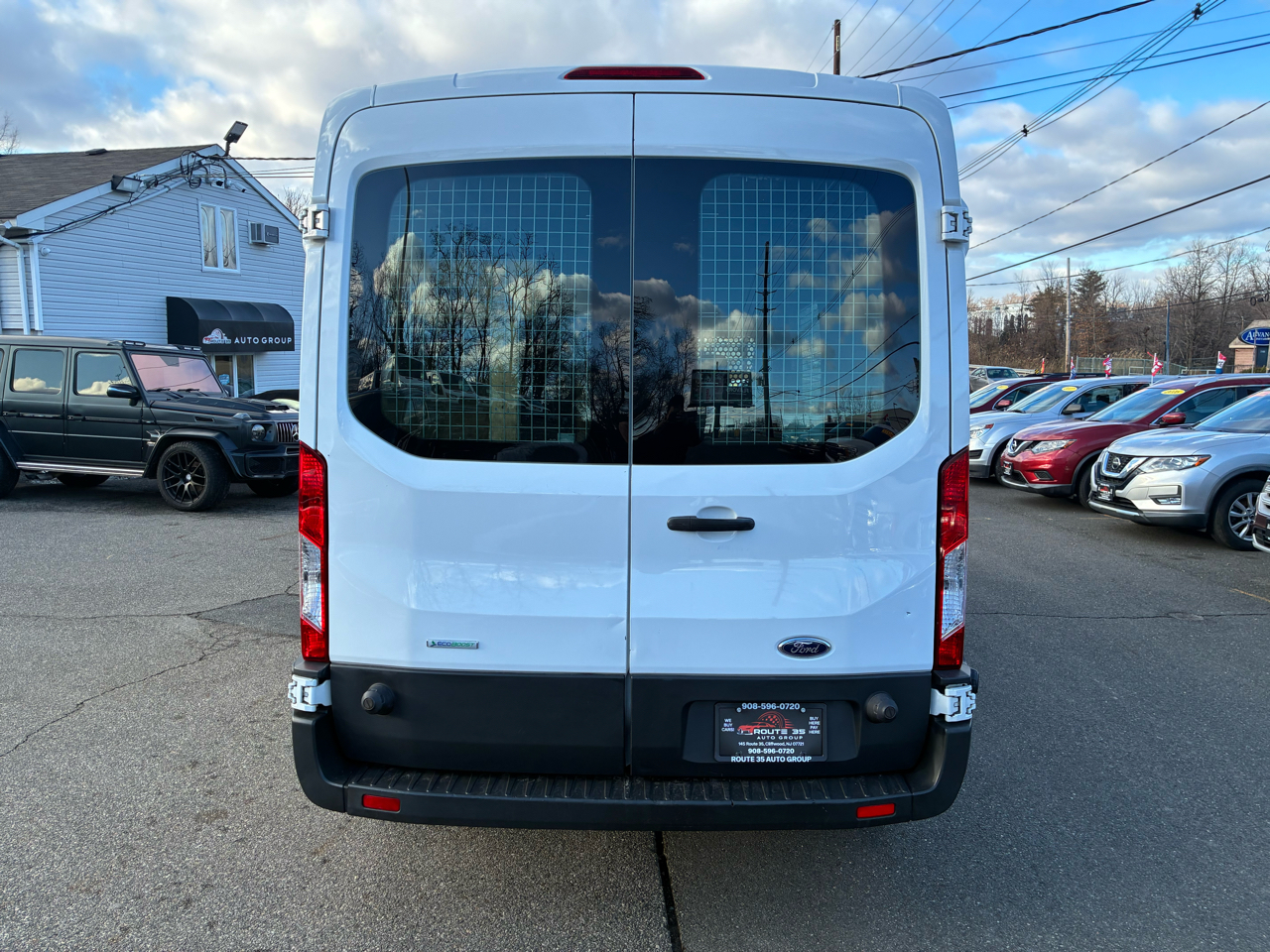 Ford Transit 250 Van Med. Roof w/Sliding Pass. 148-in. WB 2015