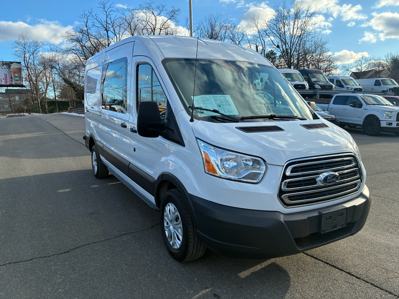 Ford Transit 250 Van Med. Roof w/Sliding Pass. 148-in. WB 2015