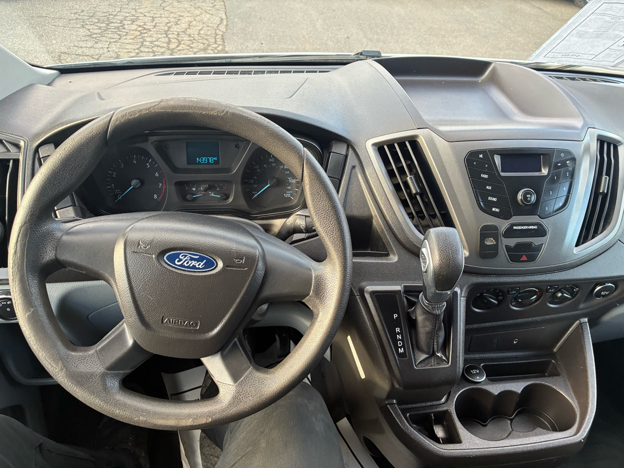 Ford Transit 250 Van Med. Roof w/Sliding Pass. 148-in. WB 2015