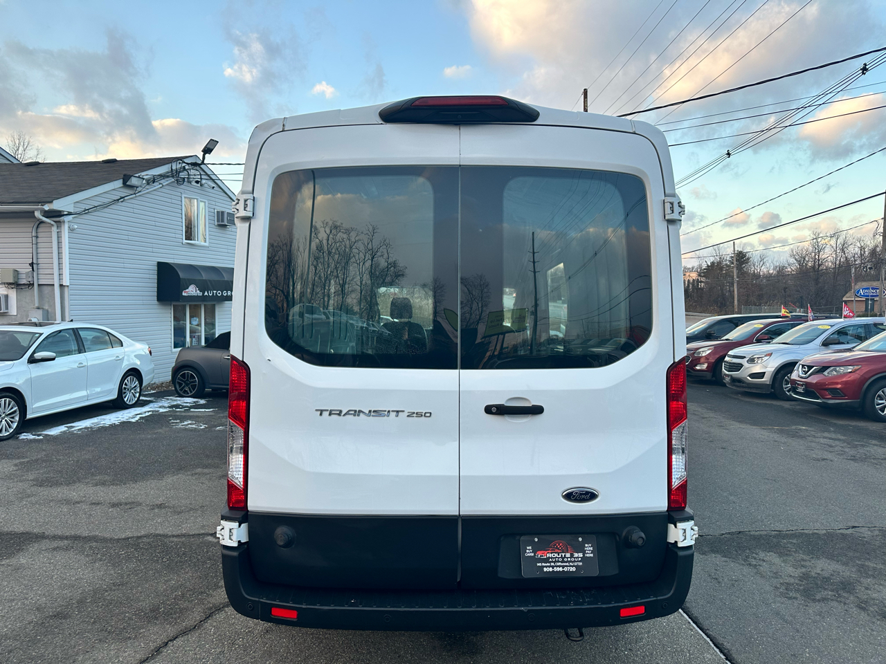 Ford Transit 250 Van Med. Roof w/Sliding Pass. 130-in. WB 2020