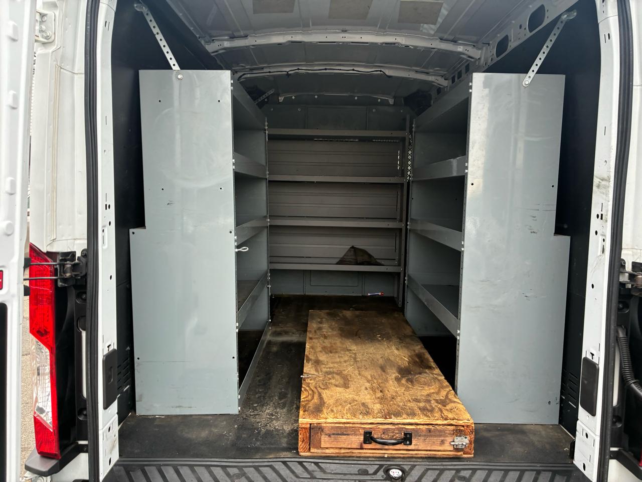 Ford Transit 250 Van Med. Roof w/Sliding Pass. 130-in. WB 2019