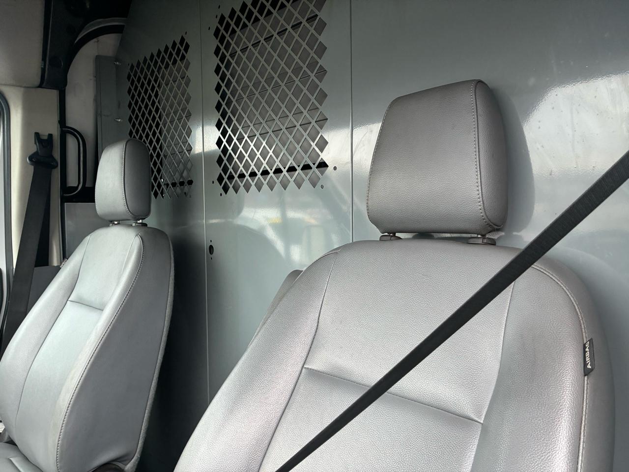 Ford Transit 250 Van Med. Roof w/Sliding Pass. 130-in. WB 2019