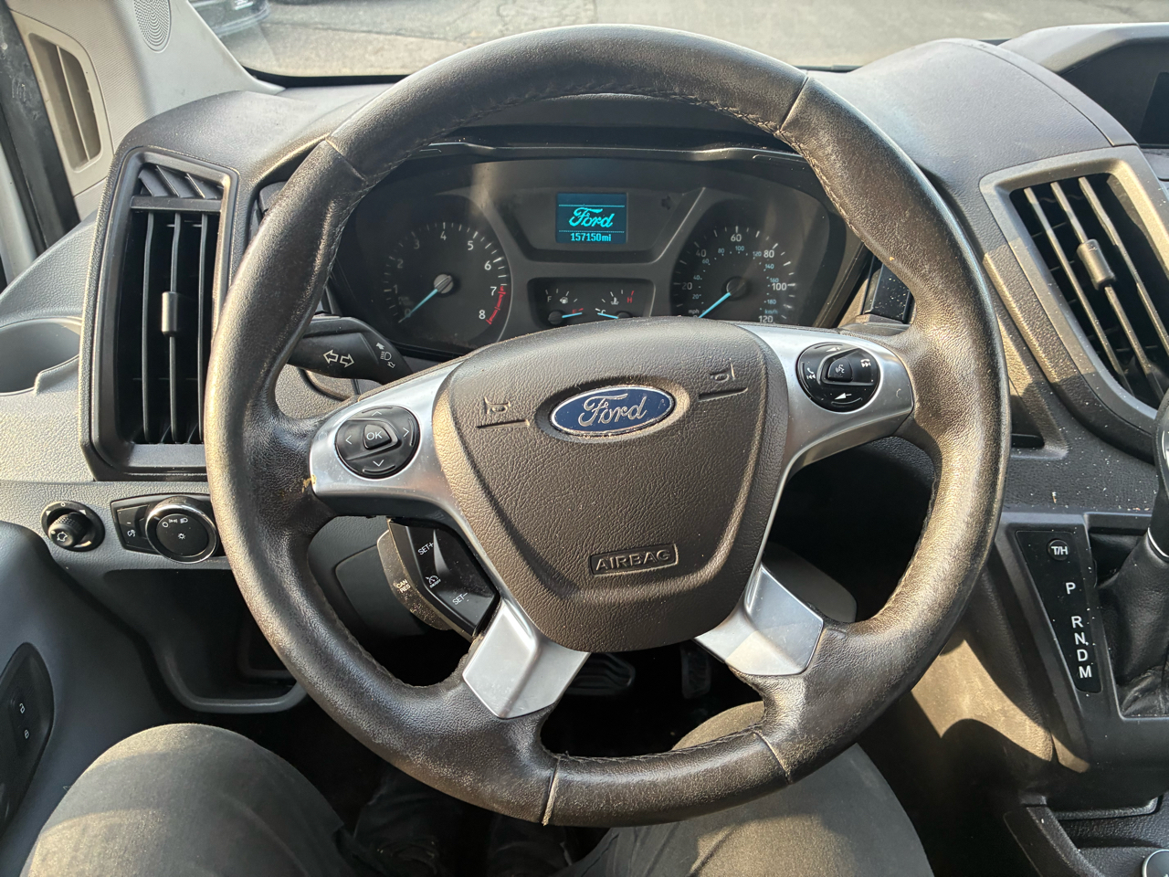 Ford Transit 250 Van Low Roof w/Sliding Pass. 130-in. WB 2017