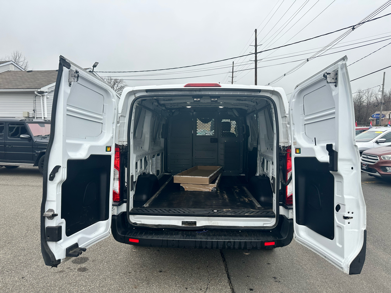 Ford Transit 150 Van Low Roof w/Sliding Pass. 148-in. WB 2021