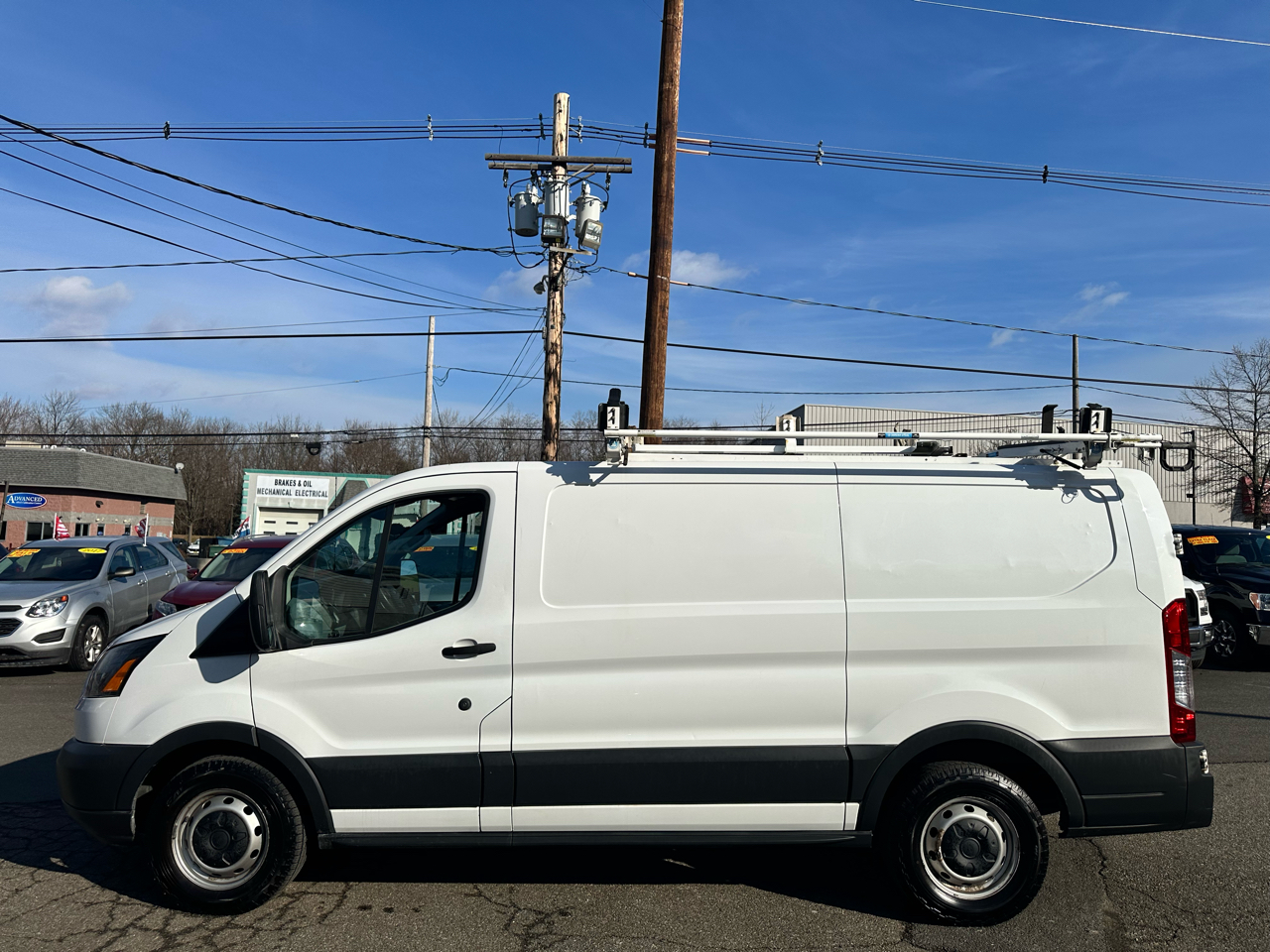 Ford Transit 150 Van Low Roof 60/40 Pass. 130-in. WB 2016