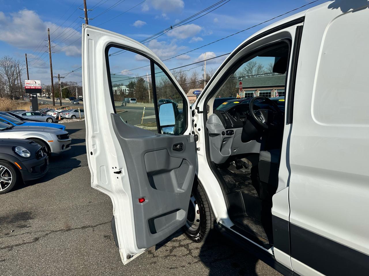 Ford Transit 150 Van Low Roof 60/40 Pass. 130-in. WB 2016