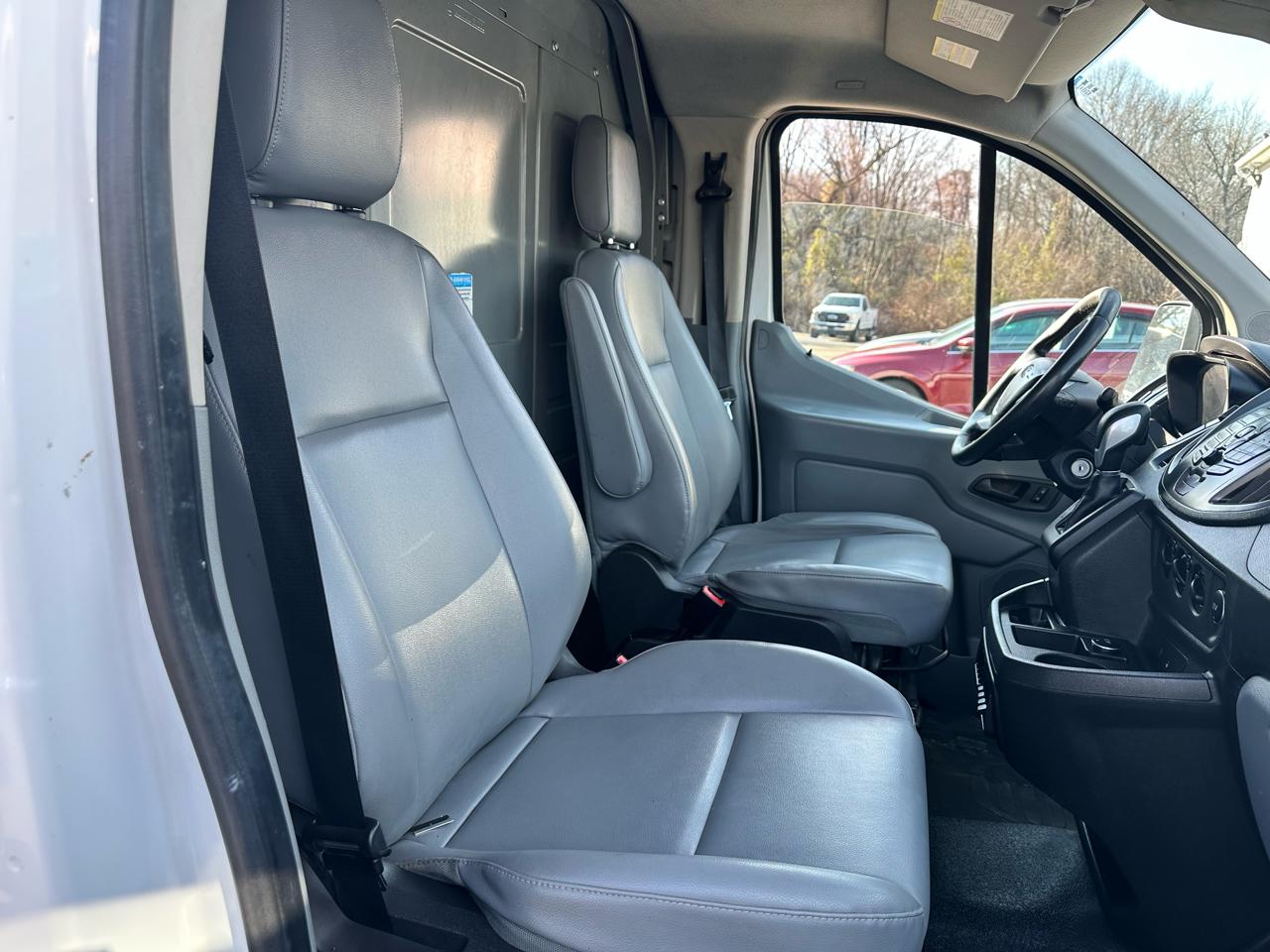 Ford Transit 150 Van Low Roof 60/40 Pass. 130-in. WB 2016