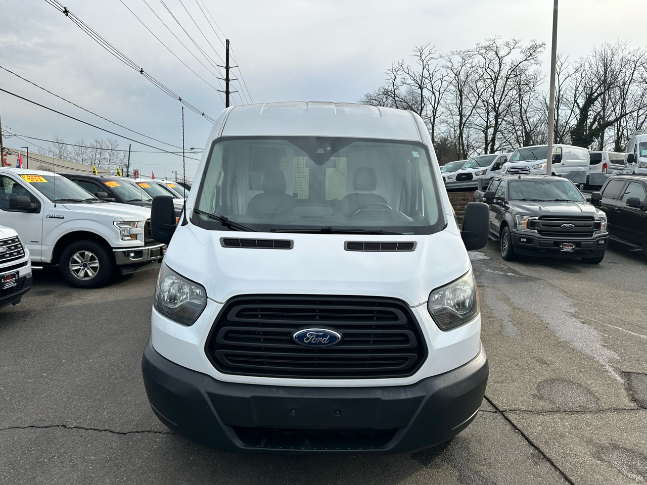 Ford Transit 250 Van Med. Roof w/Sliding Pass. 148-in. WB 2016