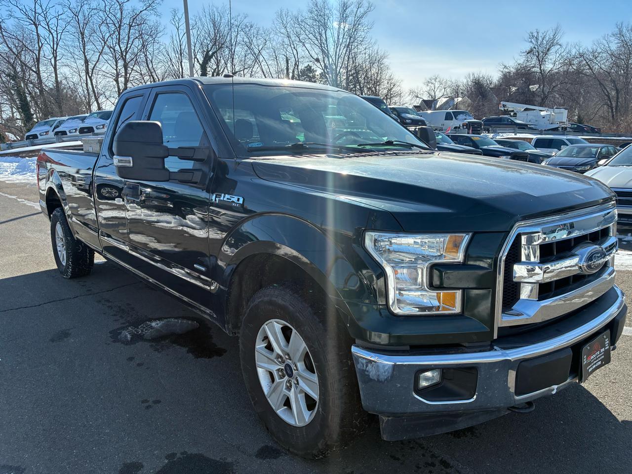Ford F-150 XLT SuperCrew 4WD 2016