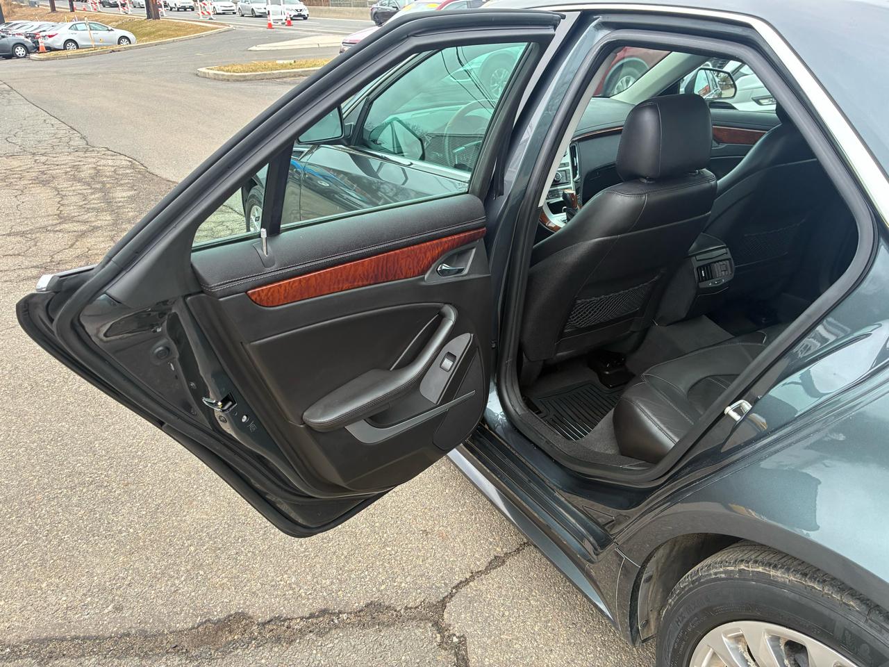 Cadillac CTS 3.6L Premium AWD w/Navi 2011