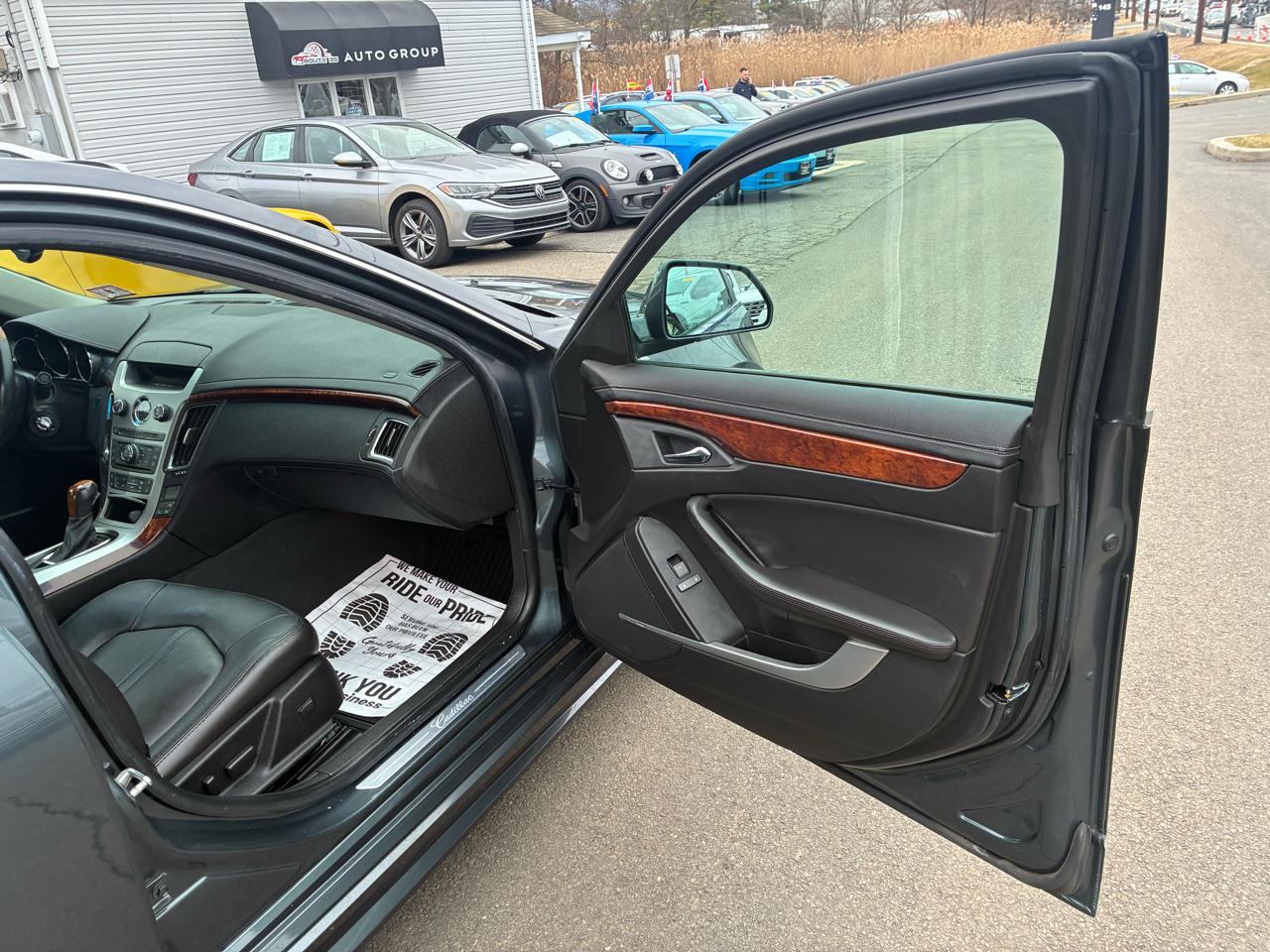 Cadillac CTS 3.6L Premium AWD w/Navi 2011