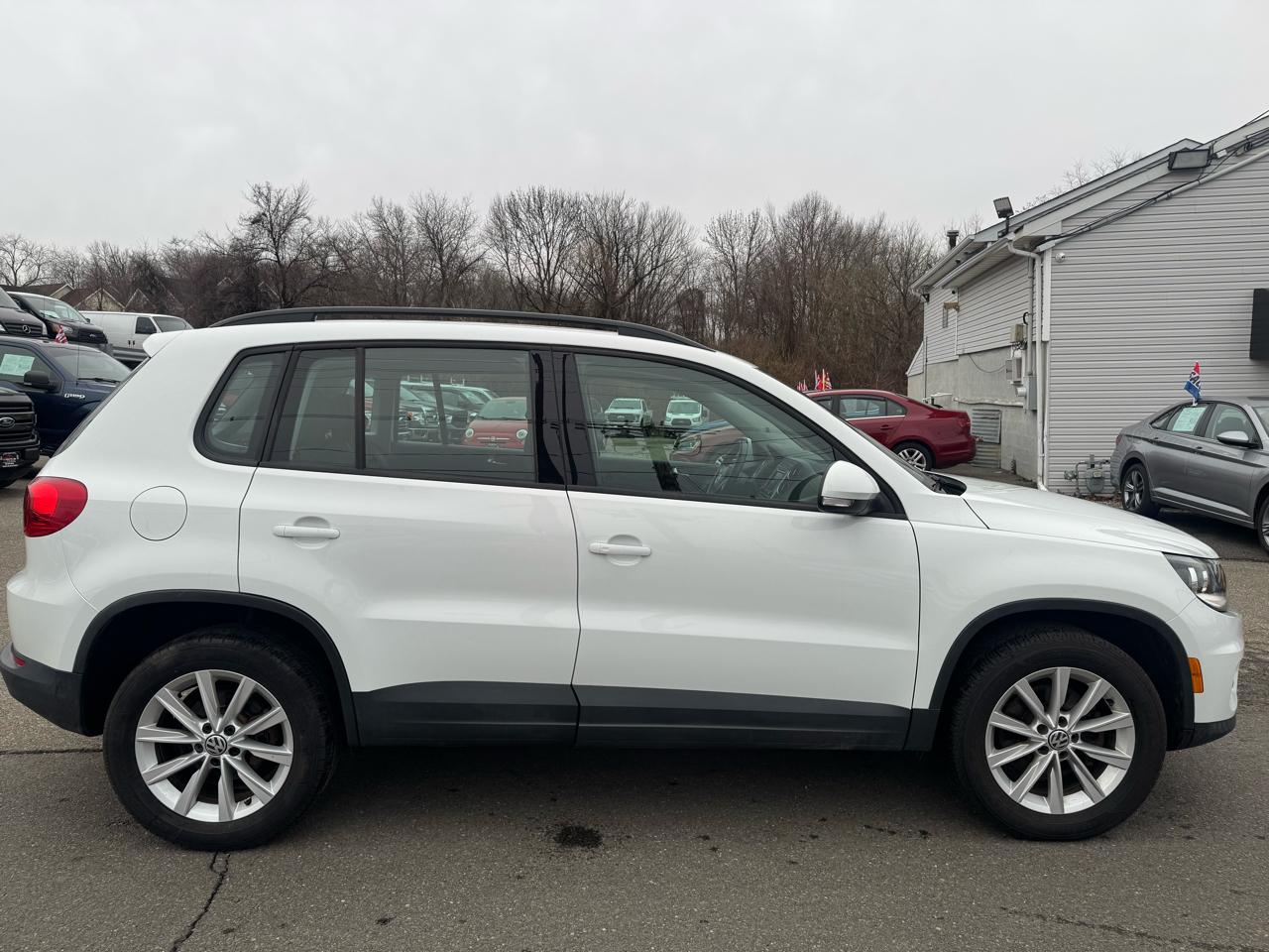 Volkswagen Tiguan S 4Motion 2018