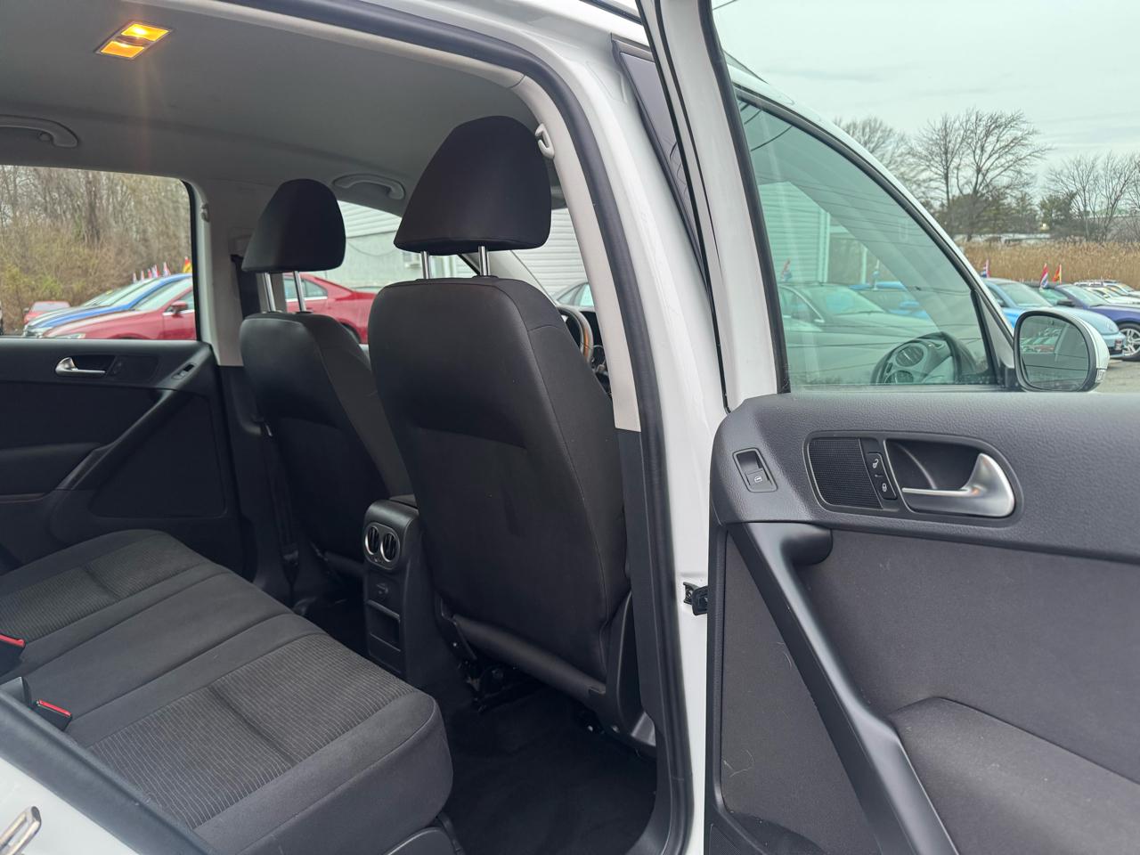 Volkswagen Tiguan S 4Motion 2018