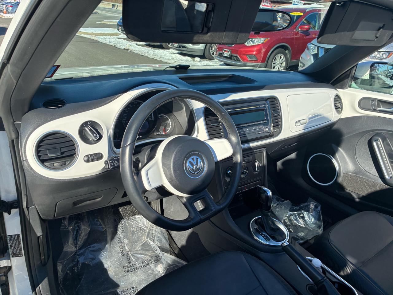 Volkswagen Beetle 2.5L Convertible 2013