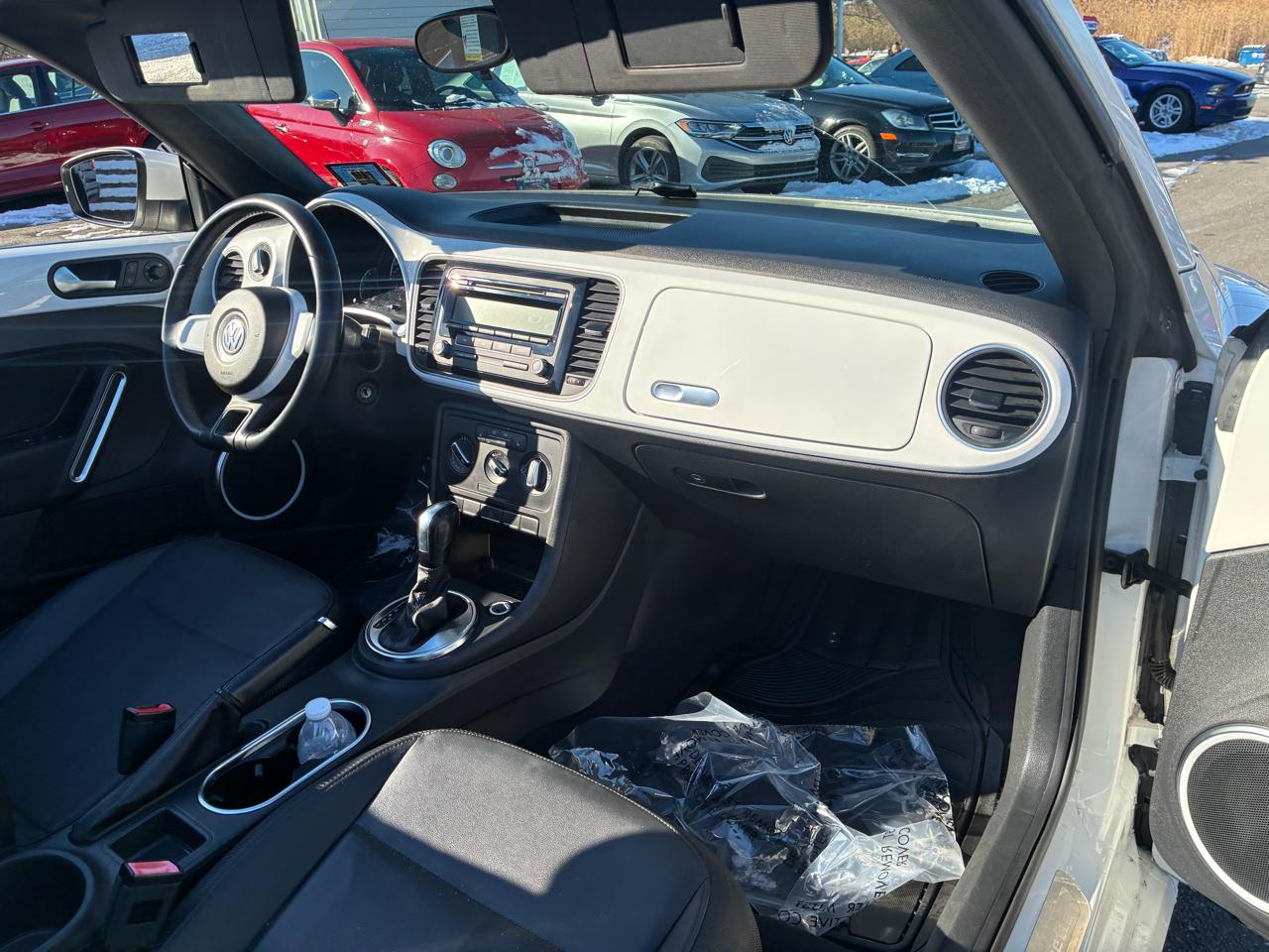 Volkswagen Beetle 2.5L Convertible 2013