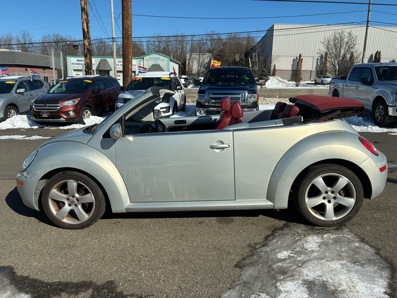 Volkswagen New Beetle S PZEV Convertible 2009