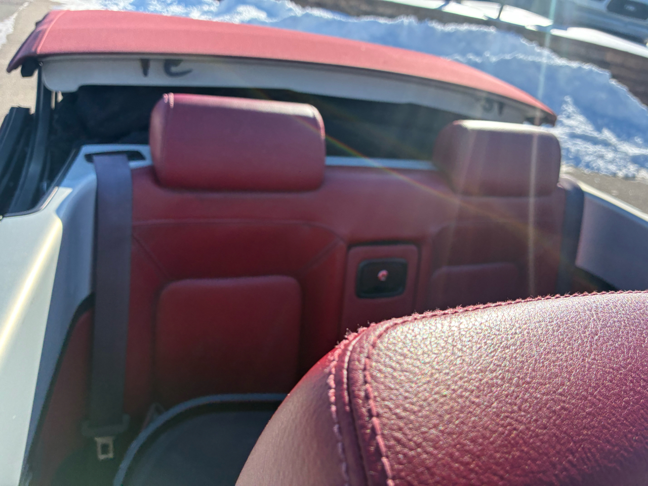 Volkswagen New Beetle S PZEV Convertible 2009