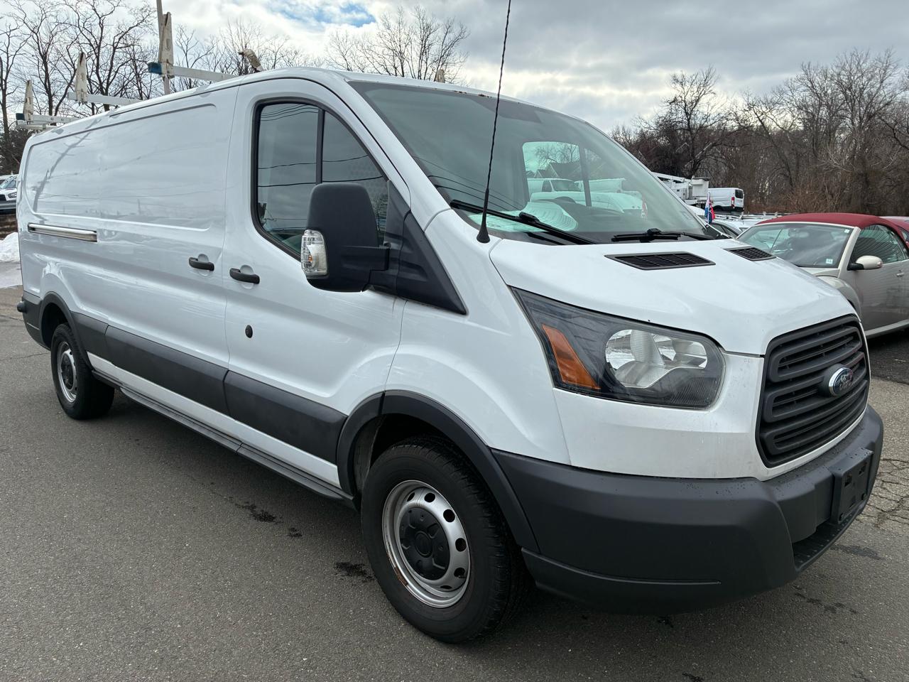 Ford Transit 250 Van Low Roof w/Sliding Pass. 148-in. WB 2017