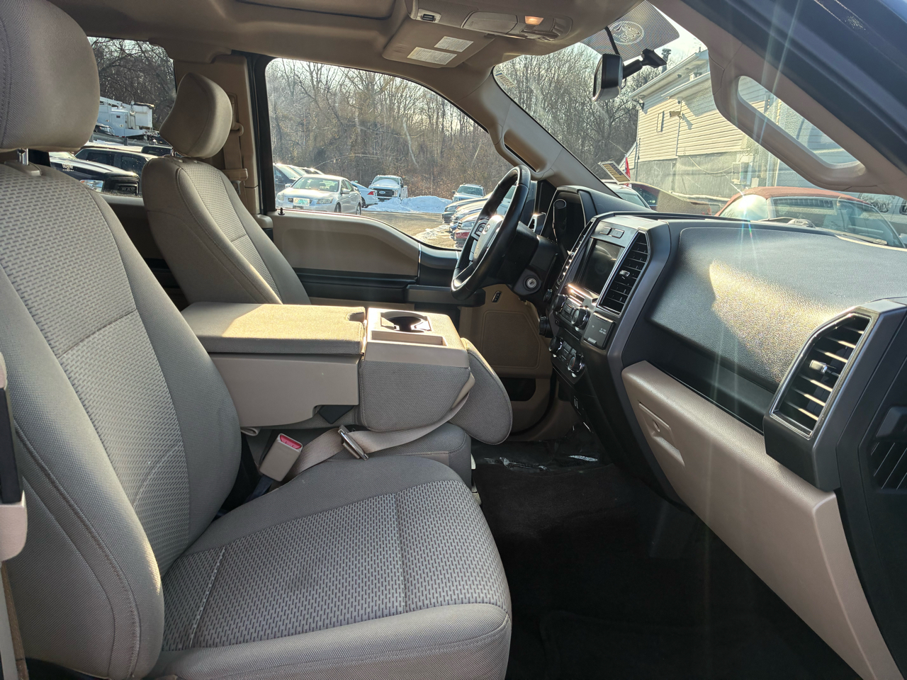 Ford F-150 XLT 4WD 2017