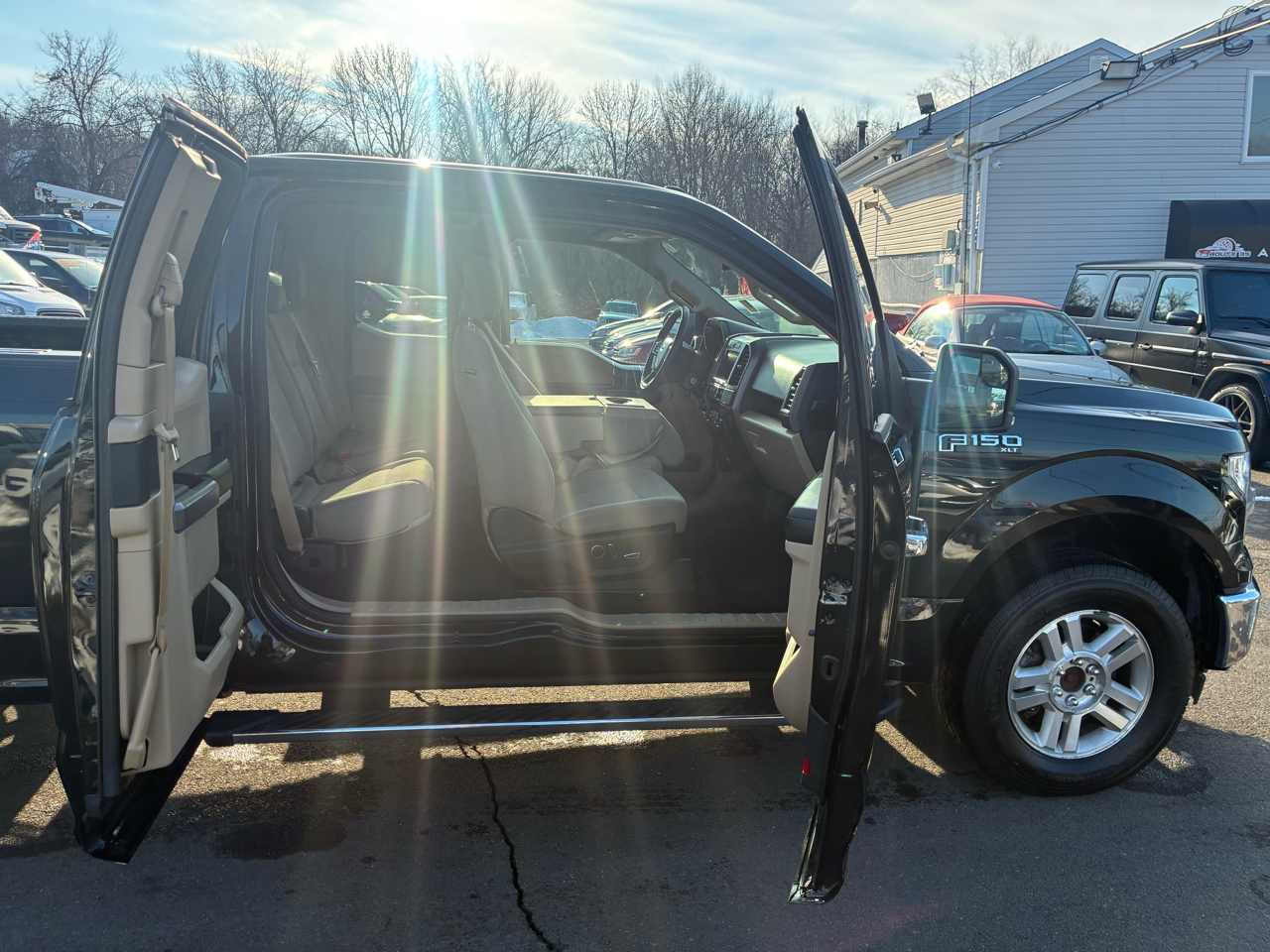 Ford F-150 XLT 4WD 2017