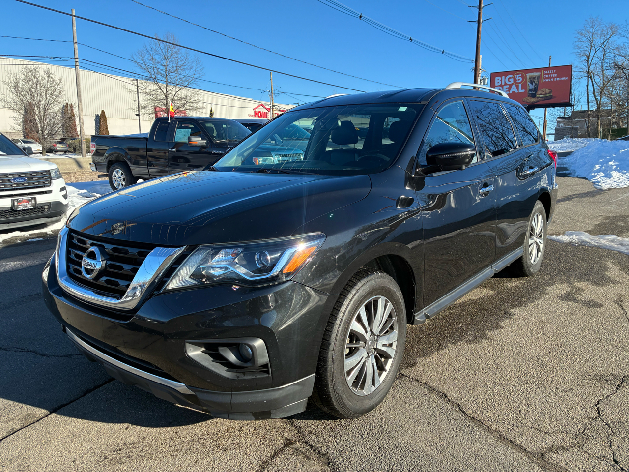 2019 Nissan Pathfinder SL