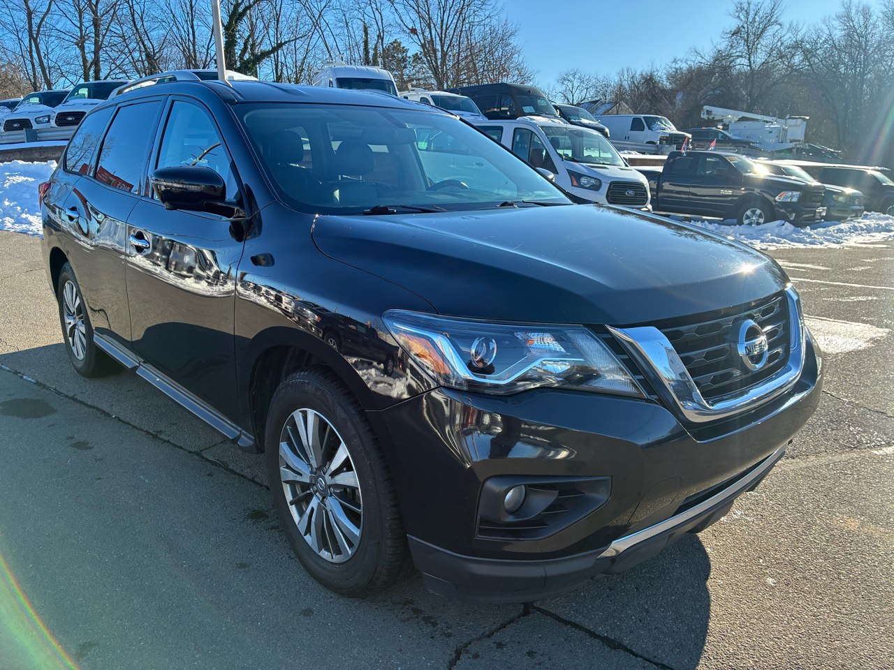 Nissan Pathfinder S 2WD 2019