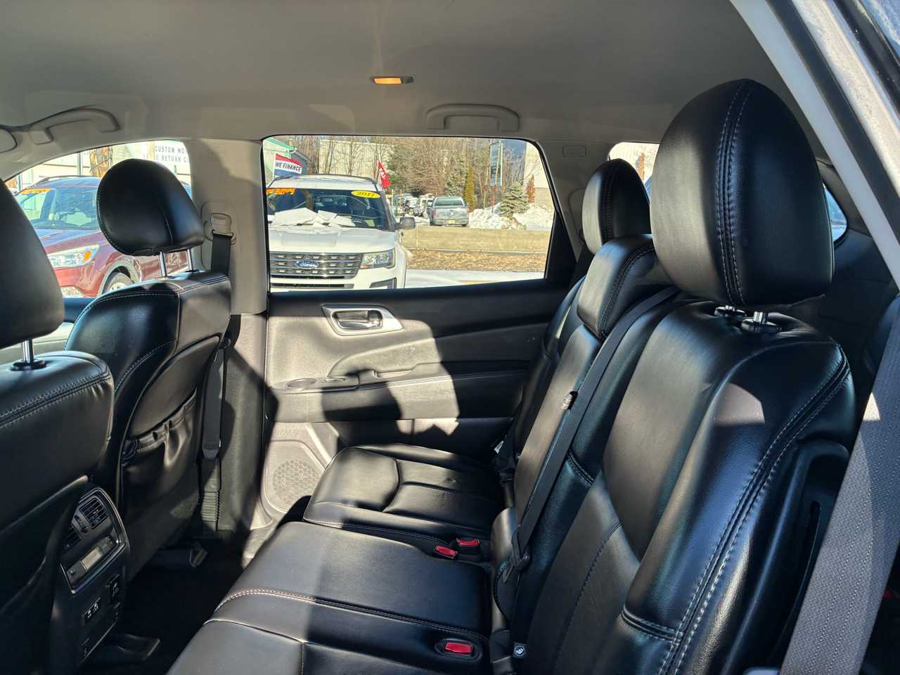 Nissan Pathfinder S 2WD 2019