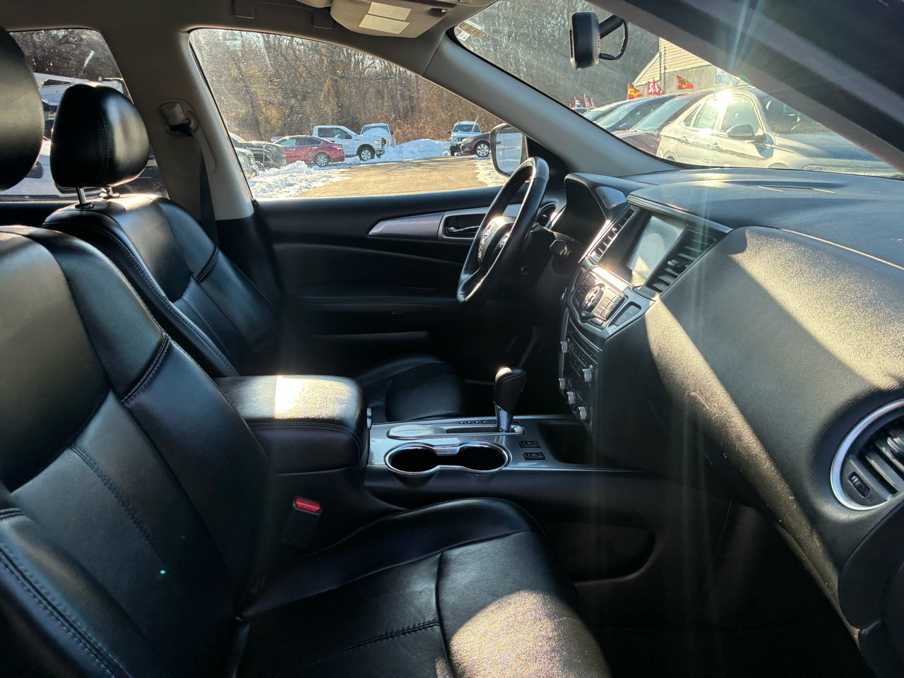 Nissan Pathfinder S 2WD 2019