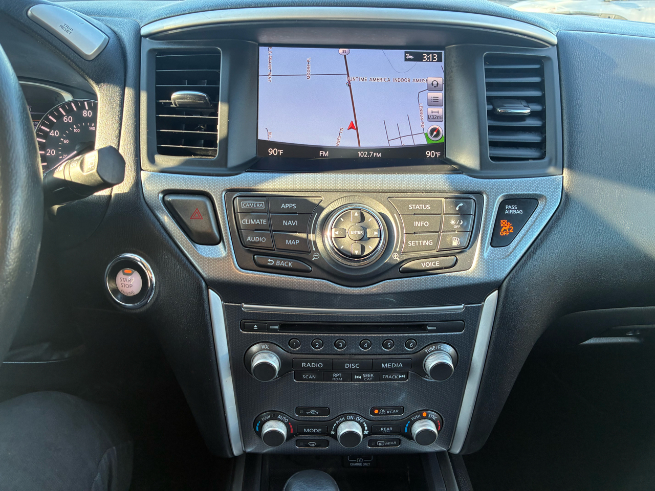 Nissan Pathfinder S 2WD 2019