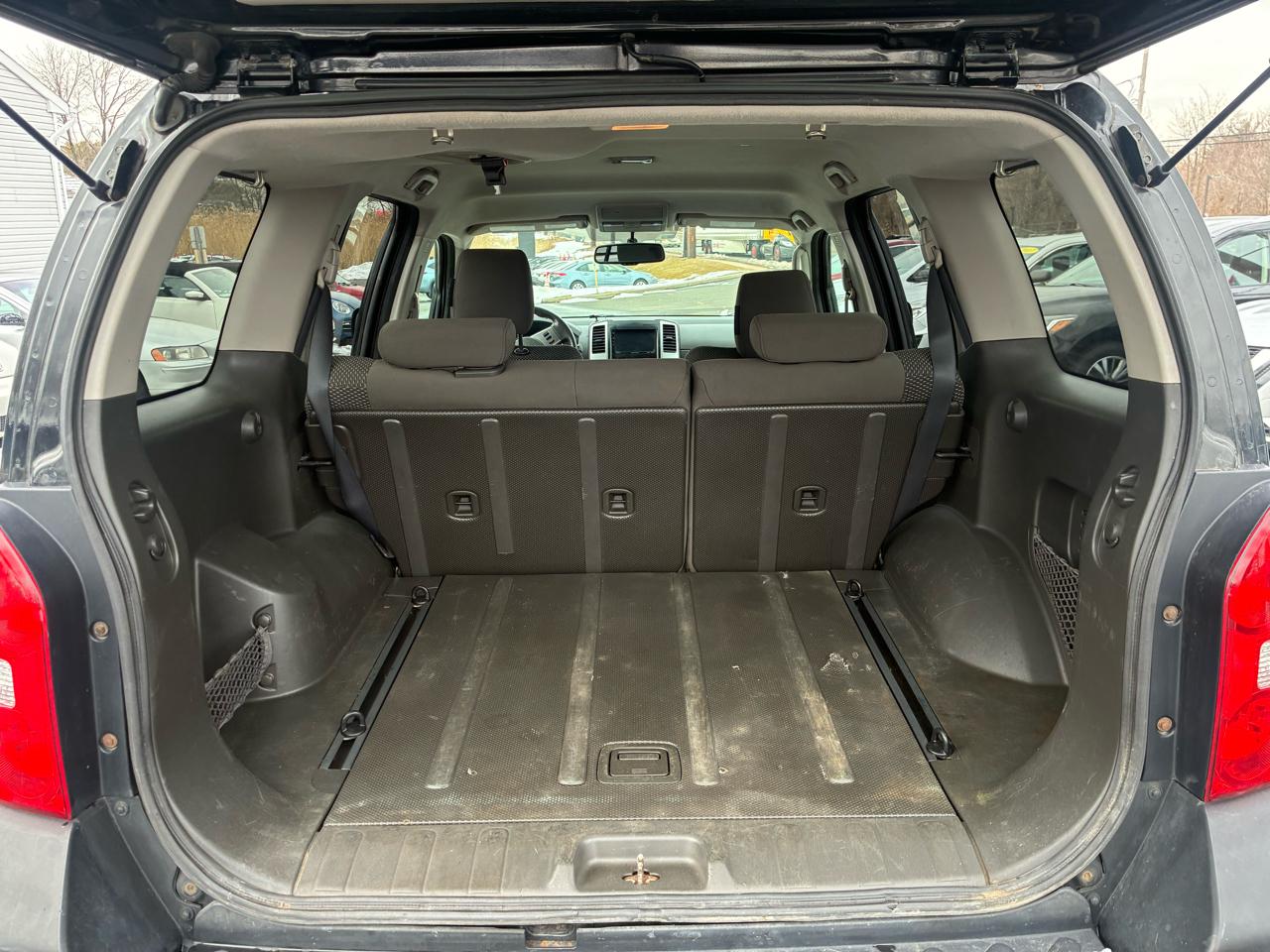 Nissan Xterra X 4WD 2011