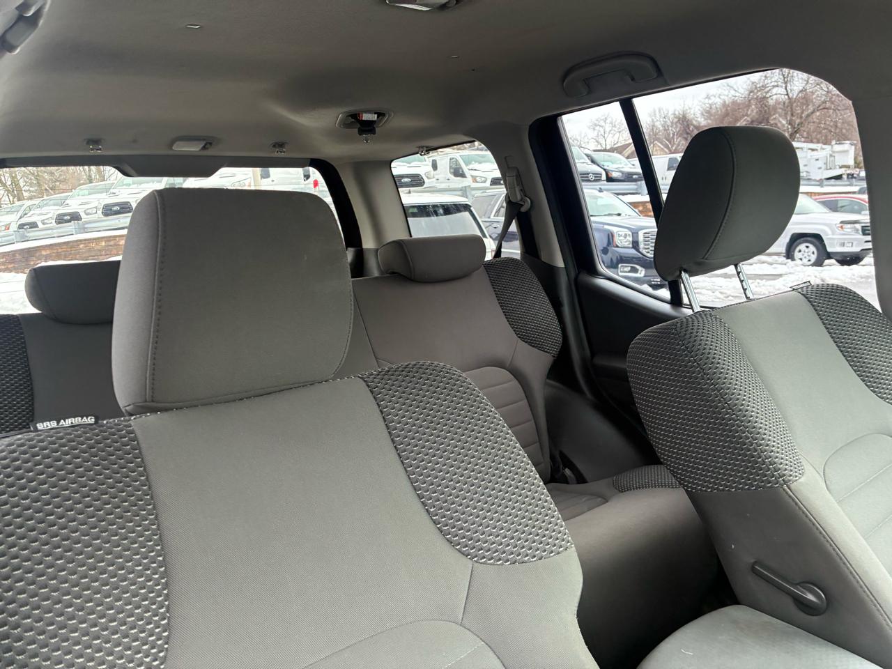 Nissan Xterra X 4WD 2011