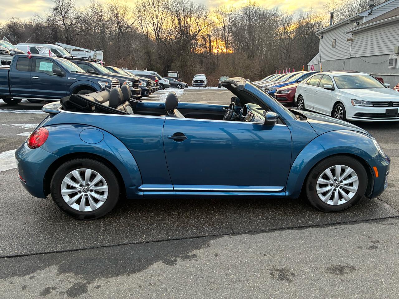 Volkswagen Beetle 1.8T S Convertible 2017