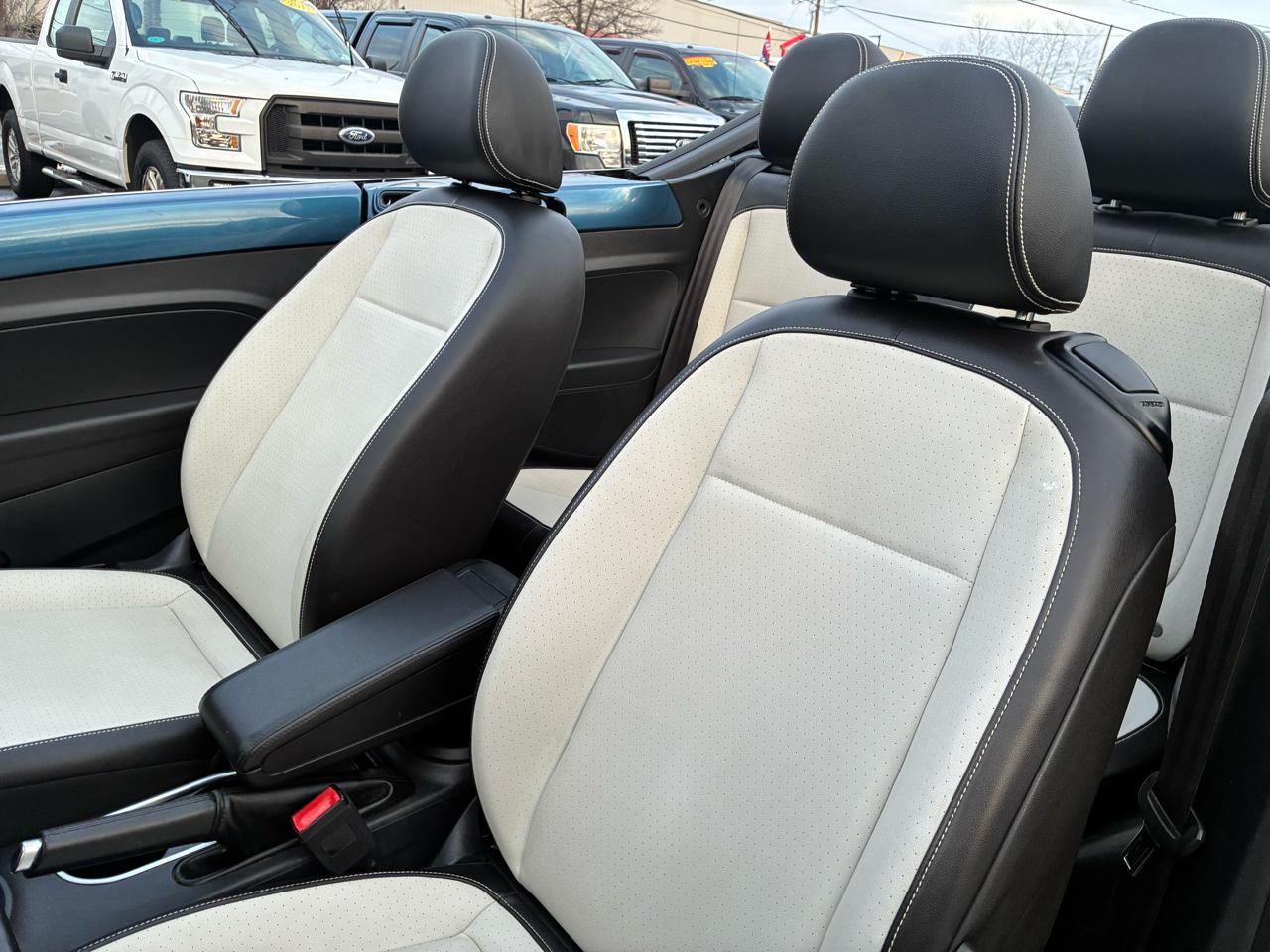 Volkswagen Beetle 1.8T S Convertible 2017