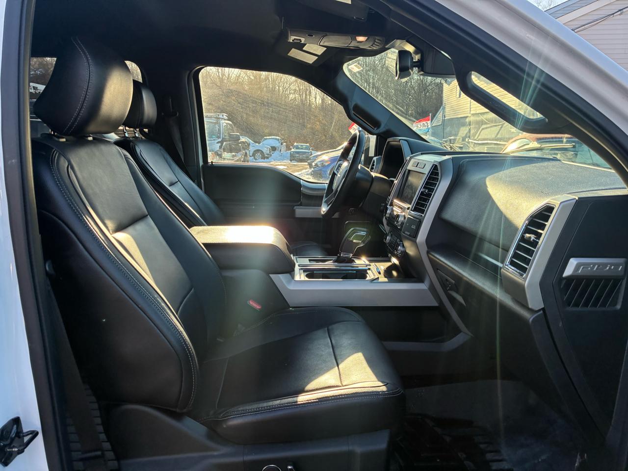 Ford F-150 Lariat 2015