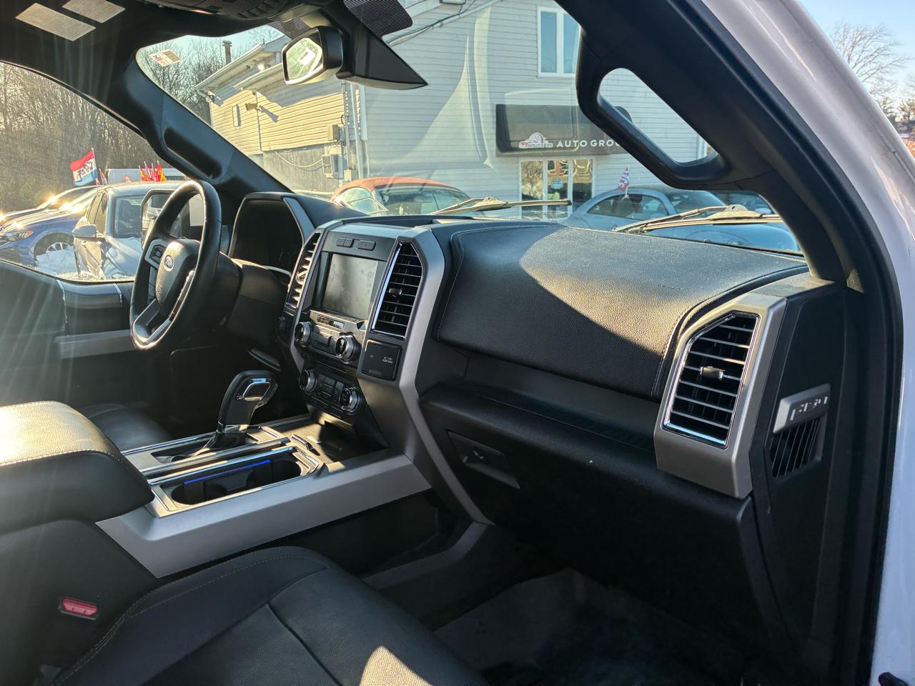 Ford F-150 Lariat 2015