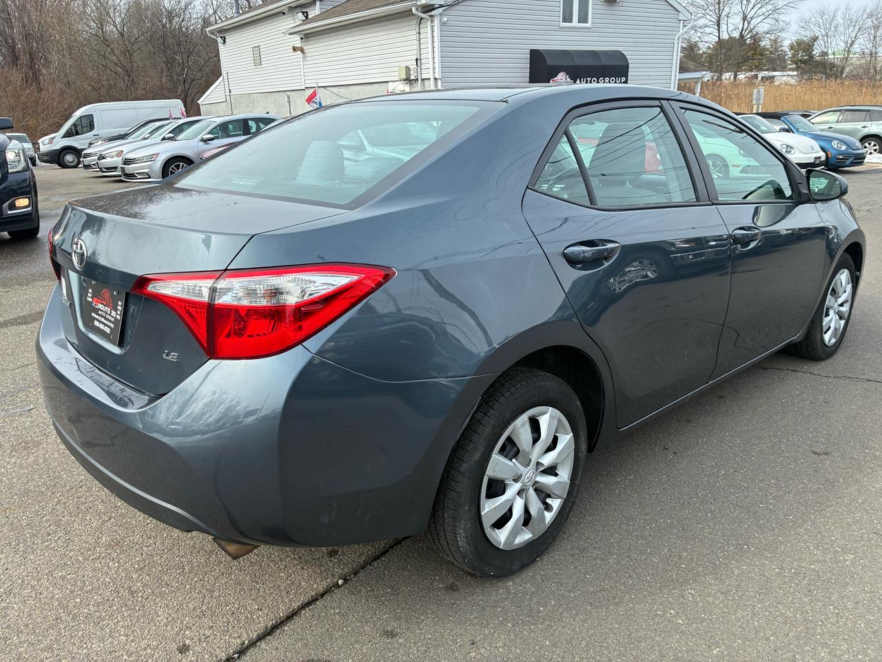 Toyota Corolla LE 2015