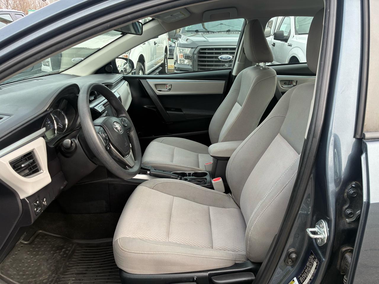 Toyota Corolla LE 2015