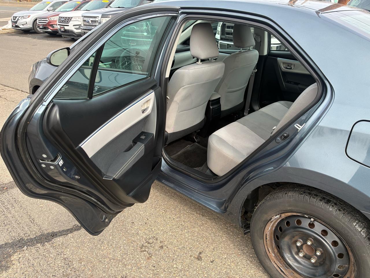 Toyota Corolla LE 2015