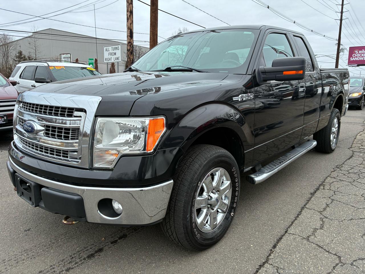 2013 Ford F-150 XLT SuperCab 8-ft. Bed 4WD