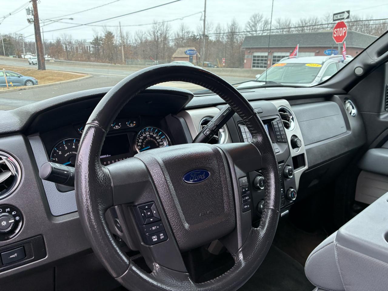 Ford F-150 XLT SuperCab 8-ft. Bed 4WD 2013