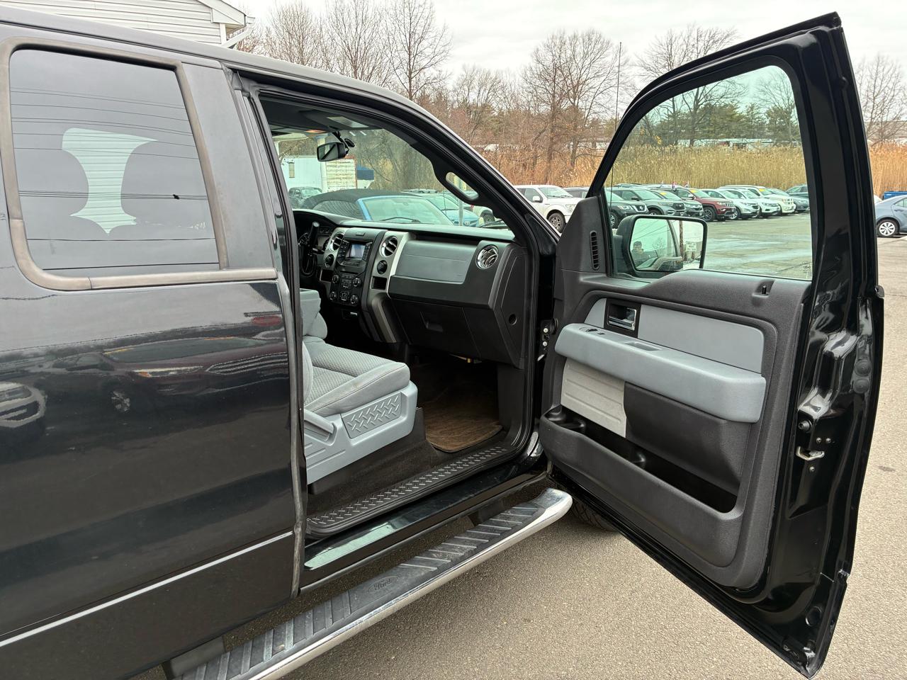 Ford F-150 XLT SuperCab 8-ft. Bed 4WD 2013