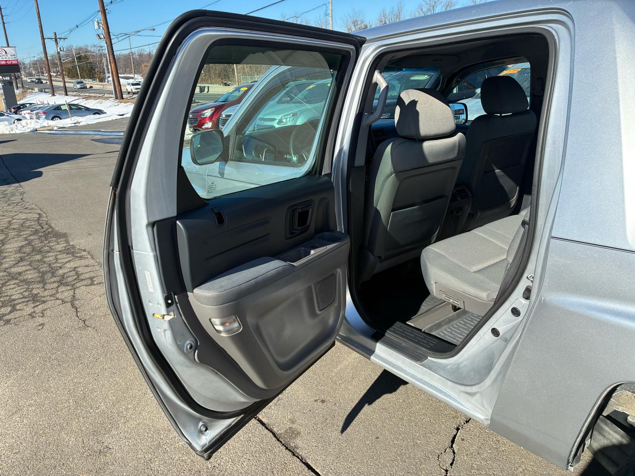 Honda Ridgeline RT 2011